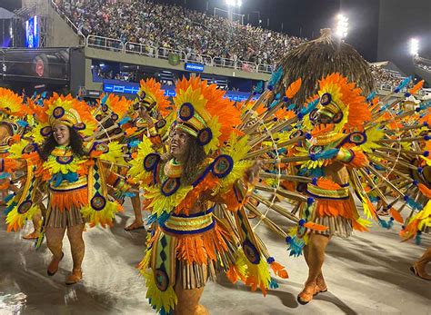 「パウロ・カルピオーの熱狂的なファンのための一大イベント！ブラジル発、 samba と笑顔が爆発する夜！」